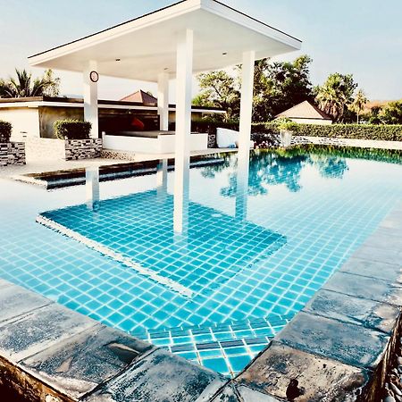 Destination39 Hotel Thalang Bagian luar foto